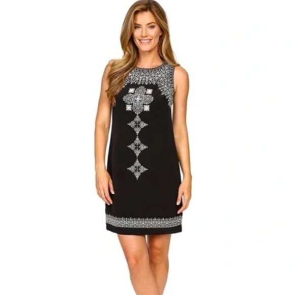 EUC Vince Camuto Black and White Pattern Mini Sheath Dress Size 4P - Picture 1 of 4